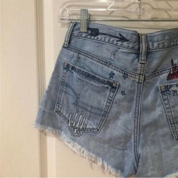 American‎ Eagle button fly shorts - Picture 9 of 10